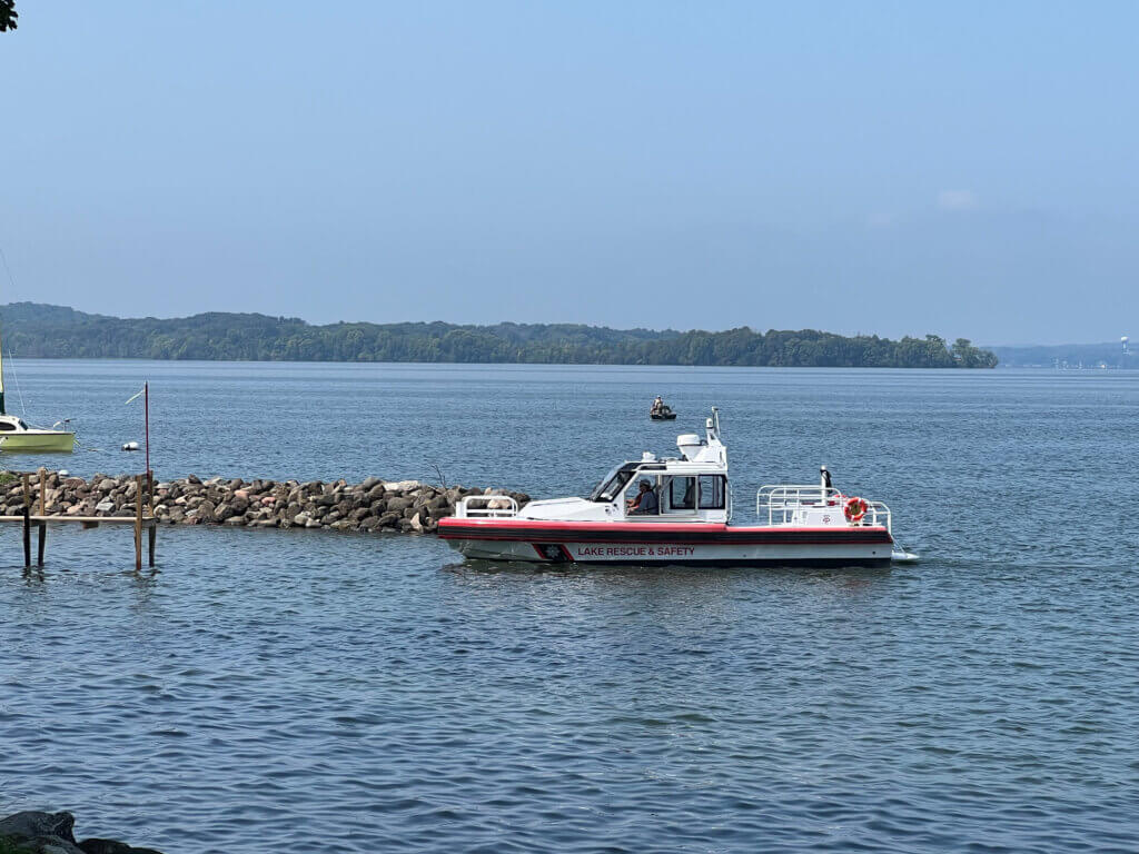 UW Lifesaving Station rescue boat returns to port